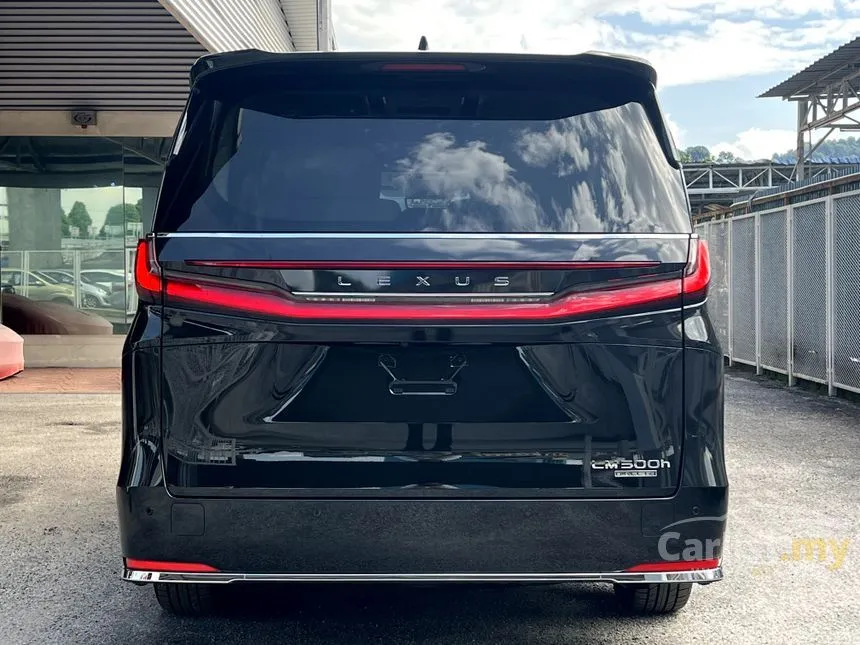 2025 Lexus LM 500h 4 Seater MPV
