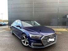 2019 Audi A8 3.0 L TFSI Quattro Sedan / Navarra Blue Metallic / panoramic ROOF
