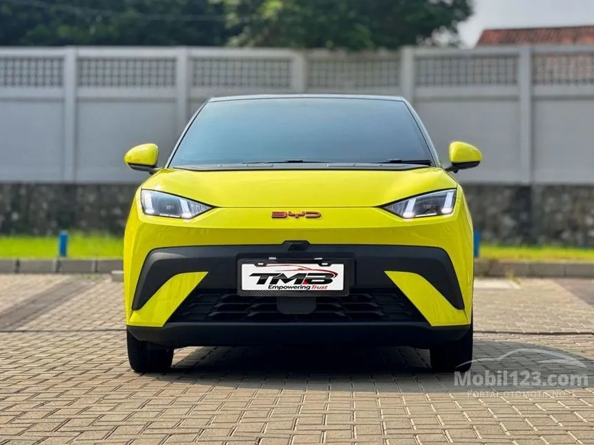 2025 BYD Atto 1 Long Range Premium Hatchback