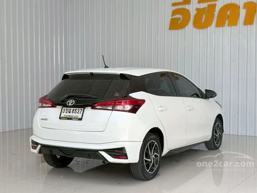 2022 Toyota YARIS Sport Hatchback