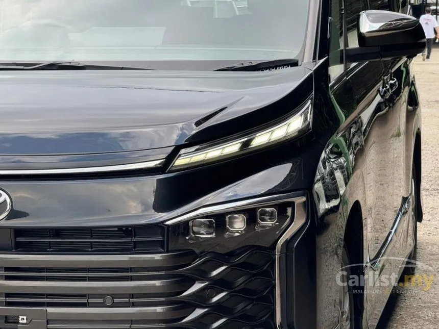 2022 Toyota Voxy S-Z MPV