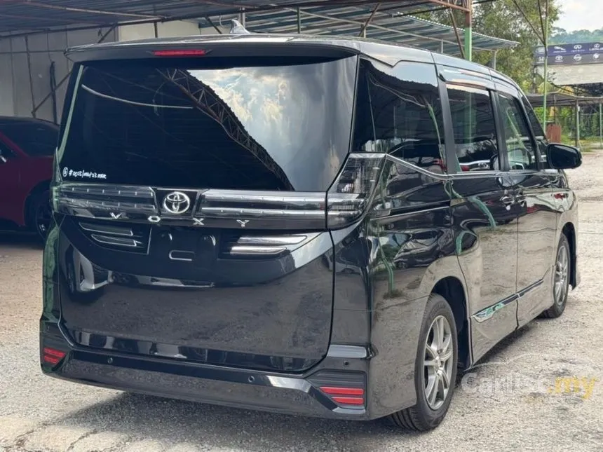 2022 Toyota Voxy S-Z MPV