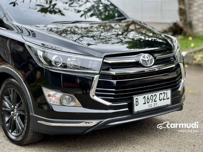 2019 Toyota Kijang Innova Venturer MPV