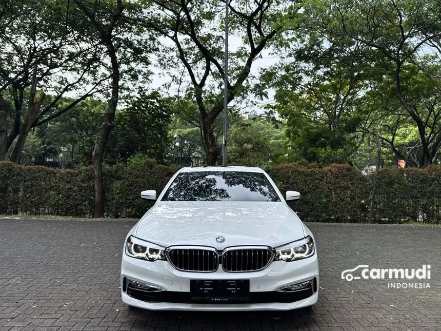 Jual Mobil BMW 530i 2018 Luxury 2.0 di Banten Automatic Sedan Putih Rp 478.000.000
