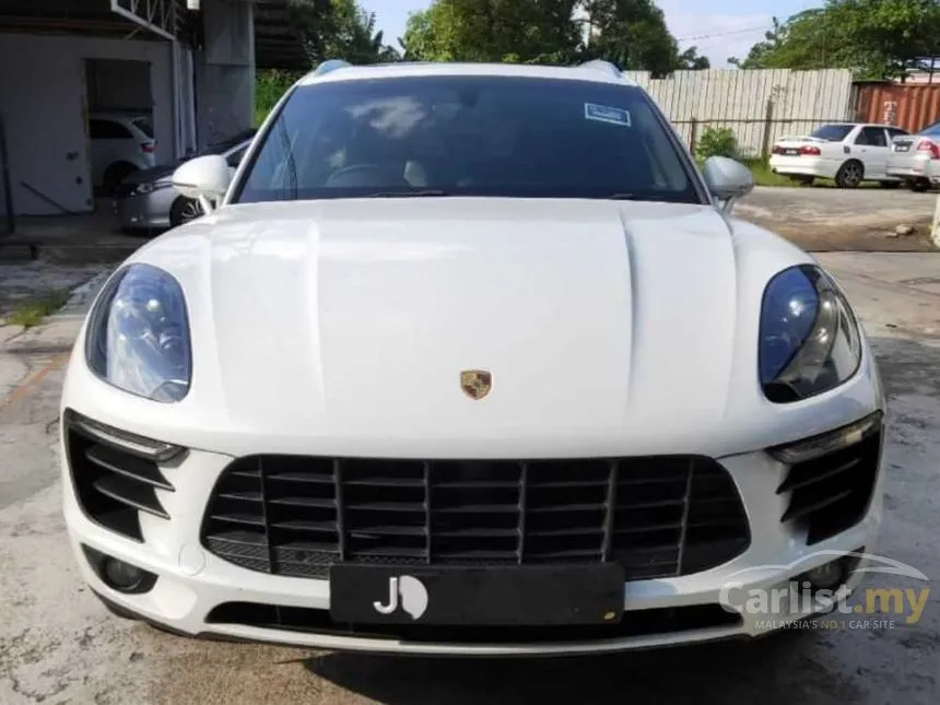 2015 Porsche Macan SUV