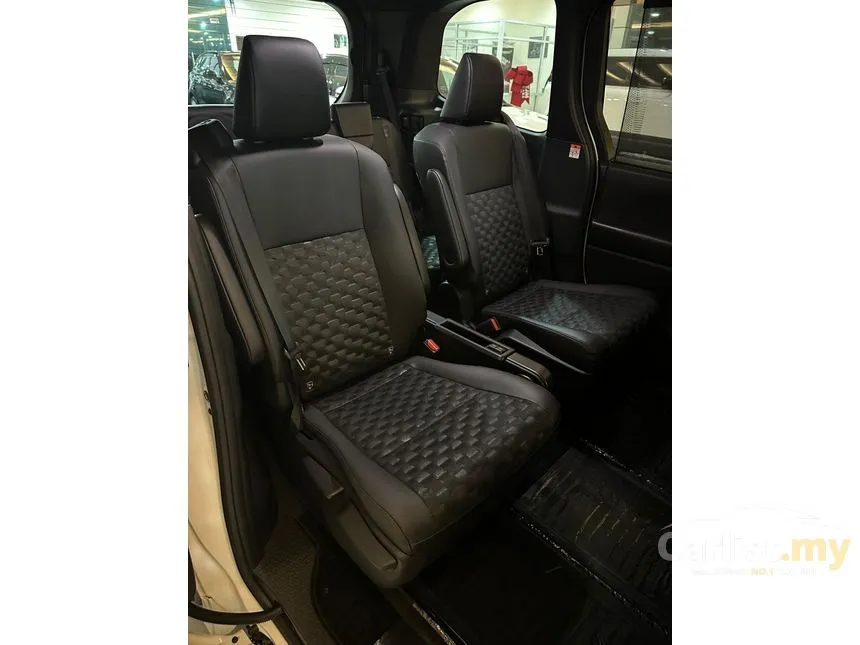 2023 Toyota Voxy S-Z MPV