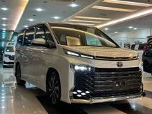 [ GRADE 5A ] 2023 Toyota Voxy 2.0 S-Z - 17K KM  FREE 7YRS WARRANTY