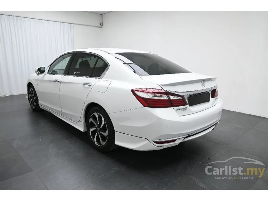 2018 Honda Accord VTi-L Sedan