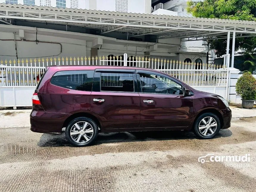 2017 Nissan Grand Livina XV MPV