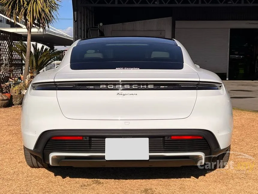 2025 Porsche Taycan Sedan