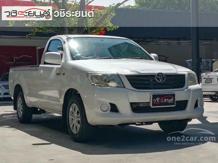 2013 Toyota Hilux Vigo J Pickup