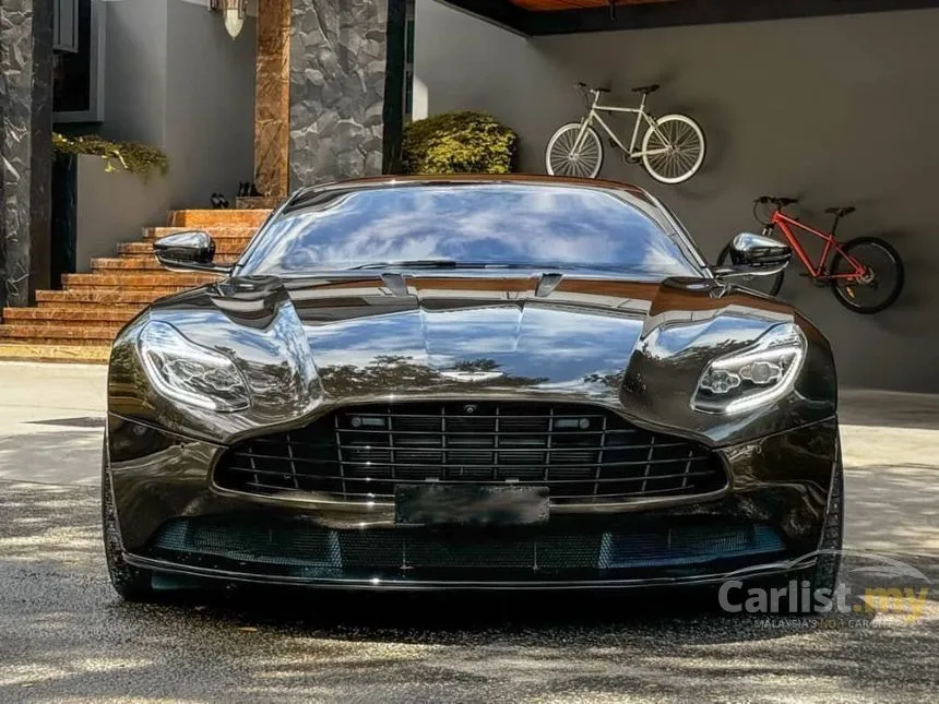 2018 Aston Martin DB11 V12 Coupe