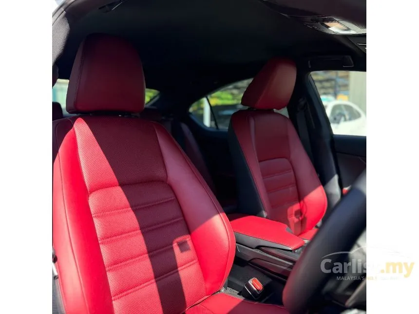 2023 Lexus IS 300 Version L Sedan