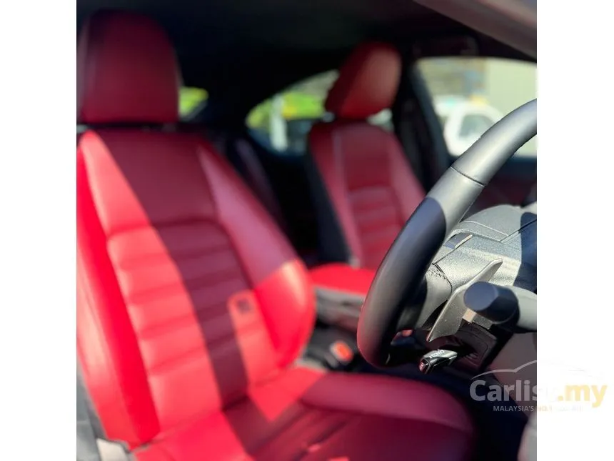 2023 Lexus IS 300 Version L Sedan