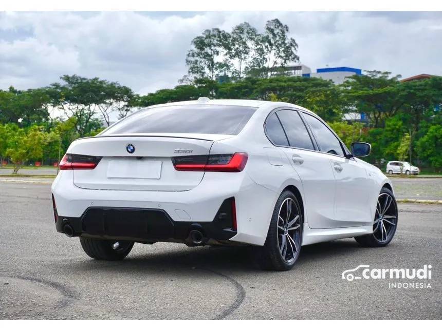 2024 BMW 330i M Sport Pro Sedan