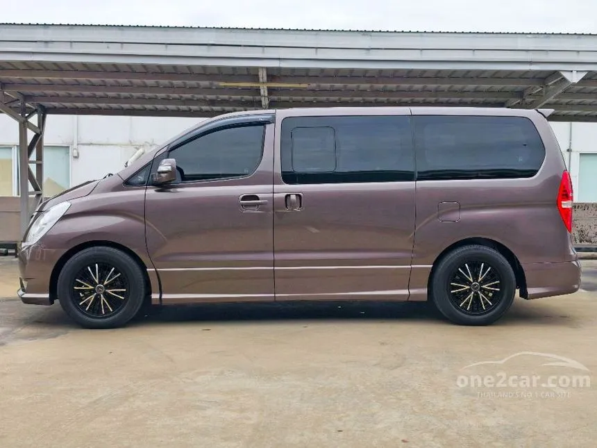 2017 Hyundai H-1 Elite Van