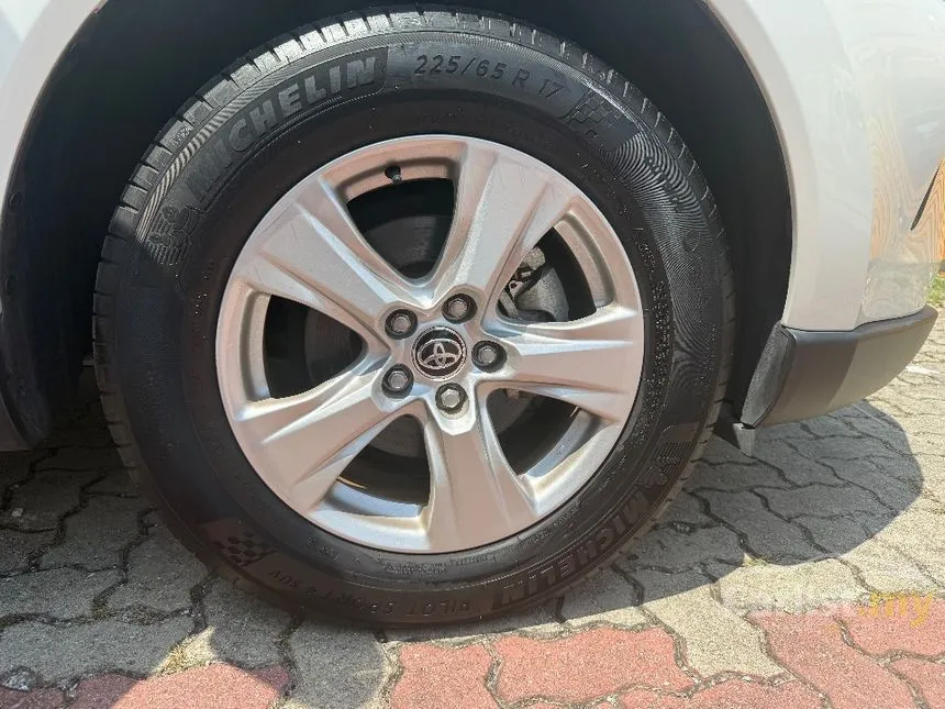 2022 Toyota Harrier S SUV