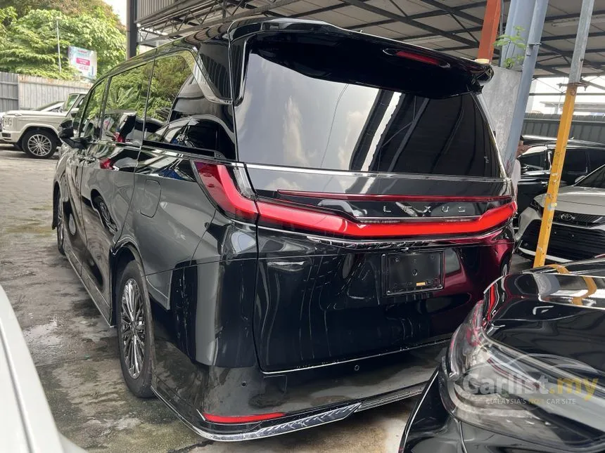 2024 Lexus LM 500h Version L 6 Seater MPV