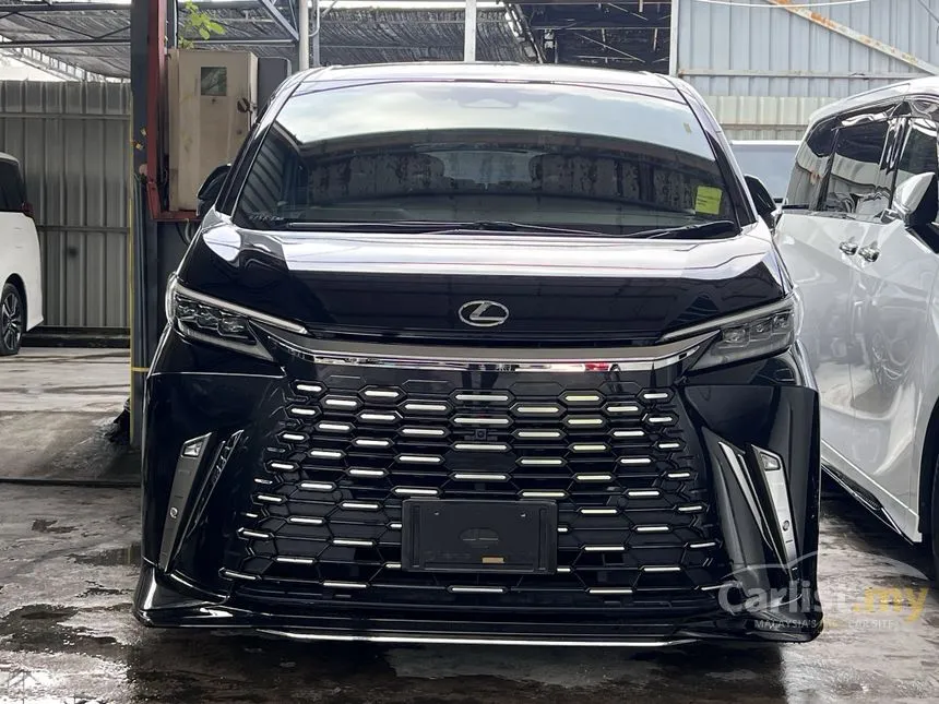 2024 Lexus LM 500h Version L 6 Seater MPV
