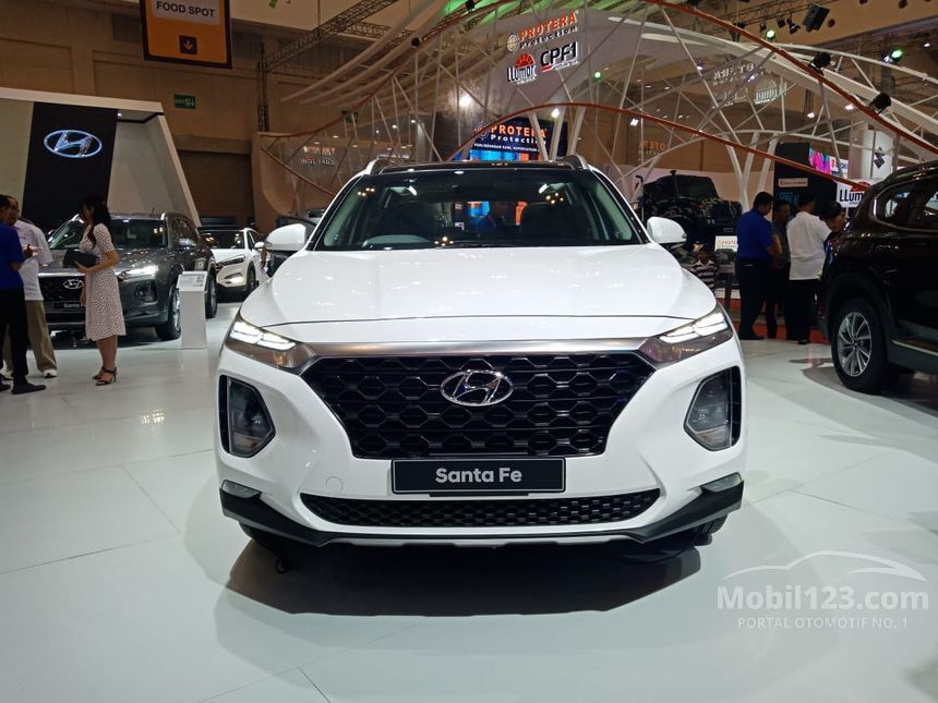2019 Hyundai Santa Fe XG CRDi SUV