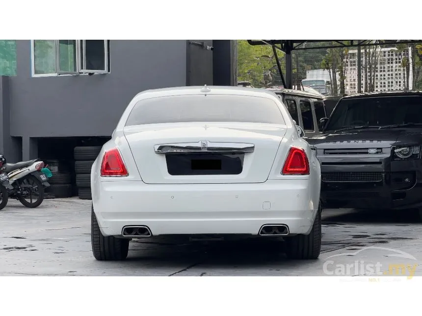 2013 Rolls-Royce Ghost Extended Wheelbase Sedan