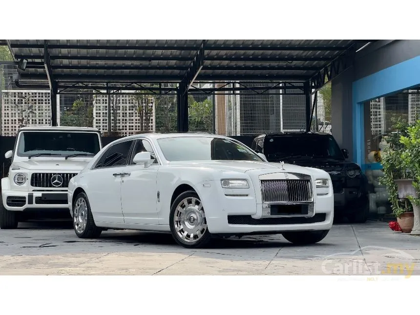 2013 Rolls-Royce Ghost Extended Wheelbase Sedan
