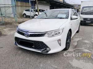 2016 Toyota Camry 2.5 Hybrid Sedan
