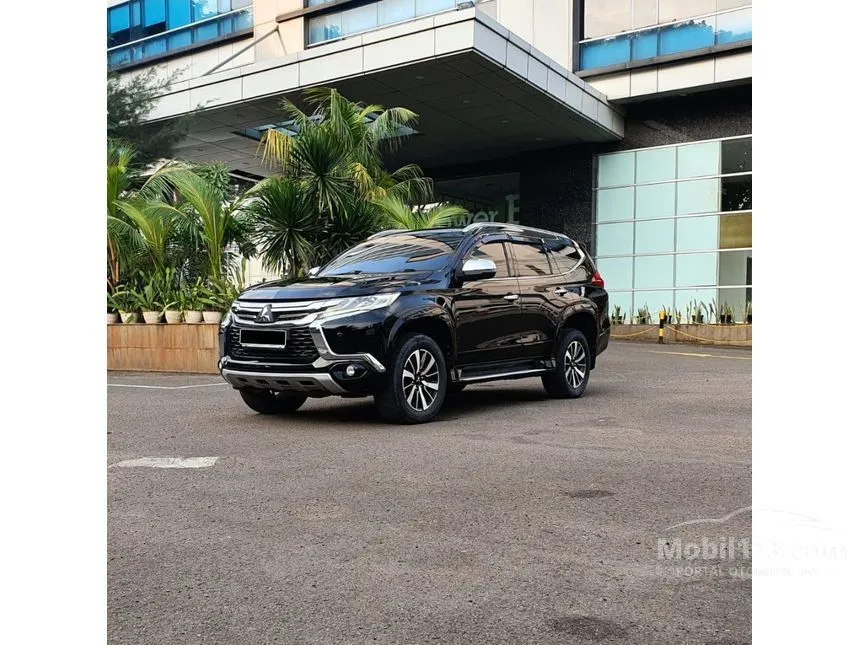 2017 Mitsubishi Pajero Sport Dakar 4X2 SUV