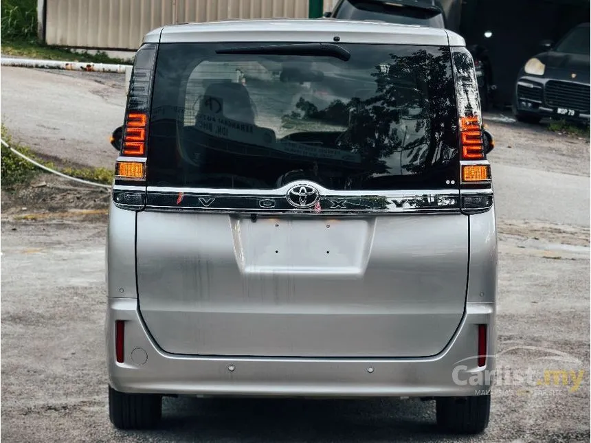 2019 Toyota Voxy X MPV