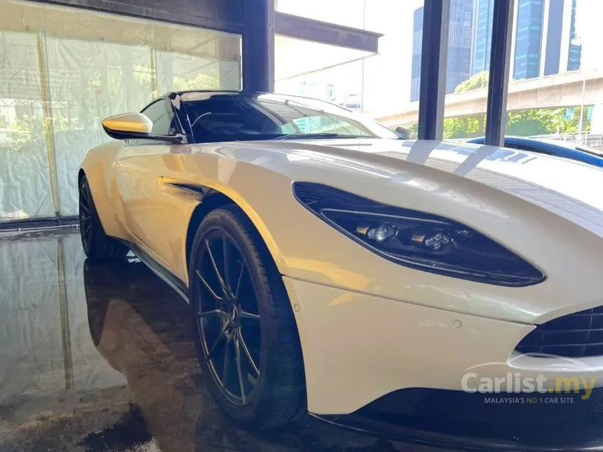 2018 Aston Martin DB11 V8 Coupe