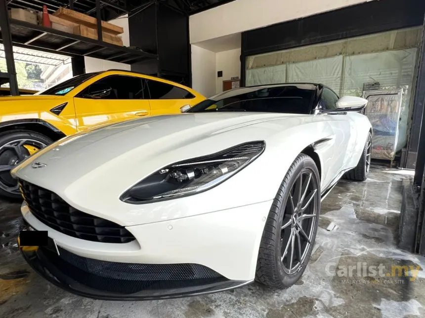 2018 Aston Martin DB11 V8 Coupe