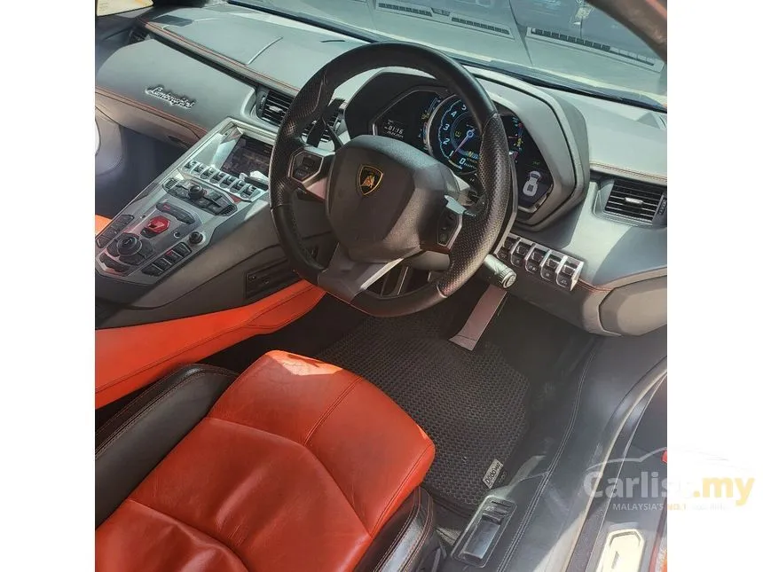 2012 Lamborghini Aventador LP700-4 Coupe