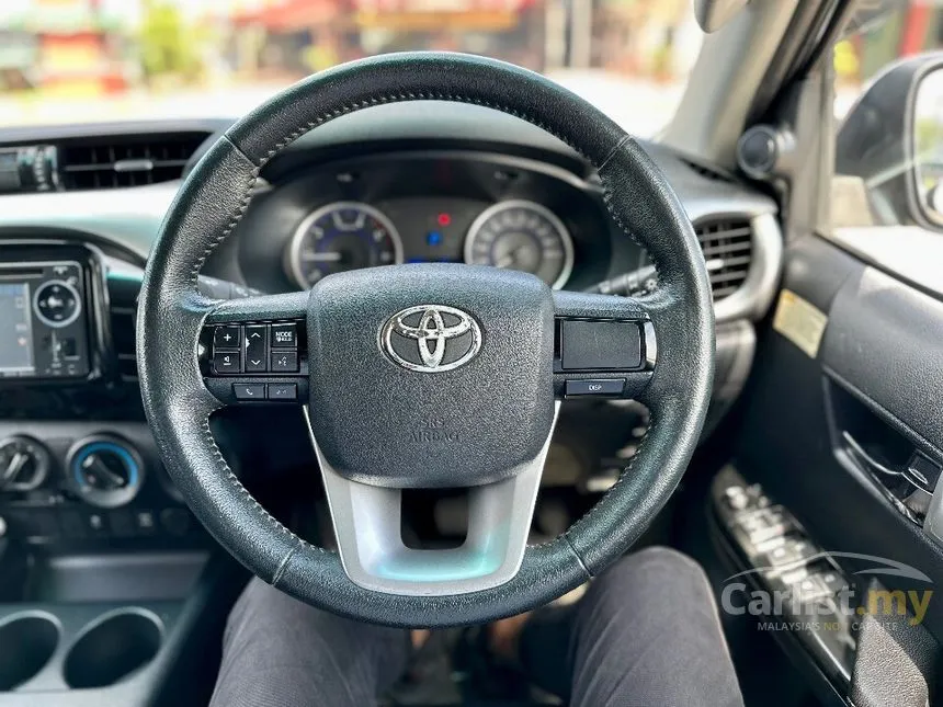 2017 Toyota Hilux G Standard Dual Cab Pickup Truck