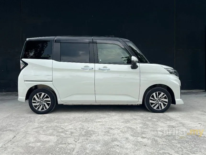 2022 Toyota Roomy Custom G-T MPV