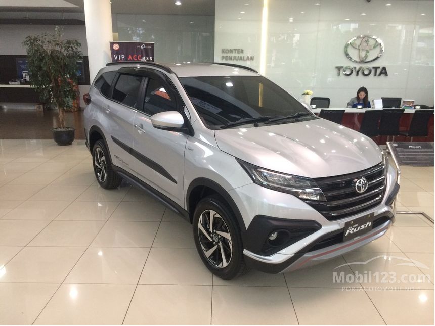 2017 cicilan ringan mobil di Sportivo TRD Toyota Rush 2018 1.5 Mobil Jual DKI