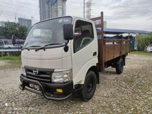 HINO WU302R 4.0 (M) LORRY, UBS,KARGO,13 KAKI BOON,BDM 5000KG