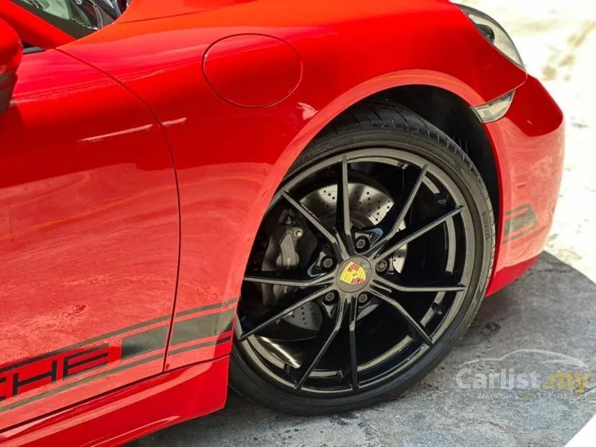 2022 Porsche 718 Cayman Coupe