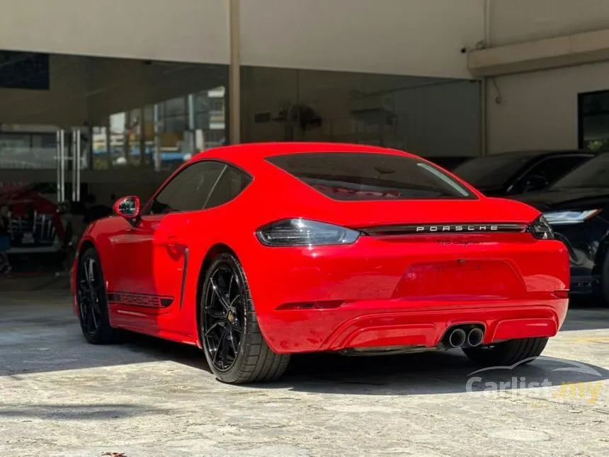 2022 Porsche 718 Cayman Coupe