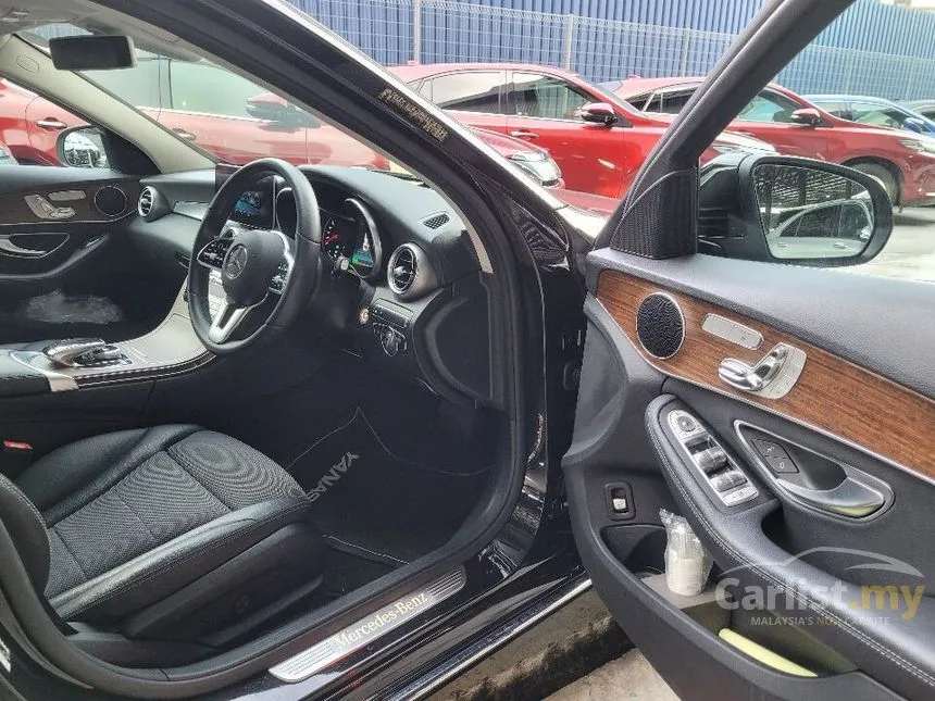 2018 Mercedes-Benz C200 Avantgarde Sedan