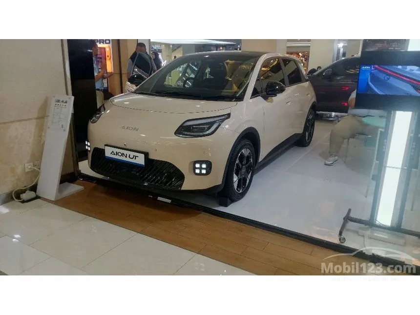 2026 GAC AION UT Premium Hatchback