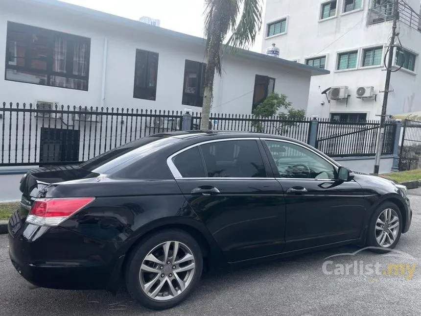 2014 Proton Perdana Executive Sedan
