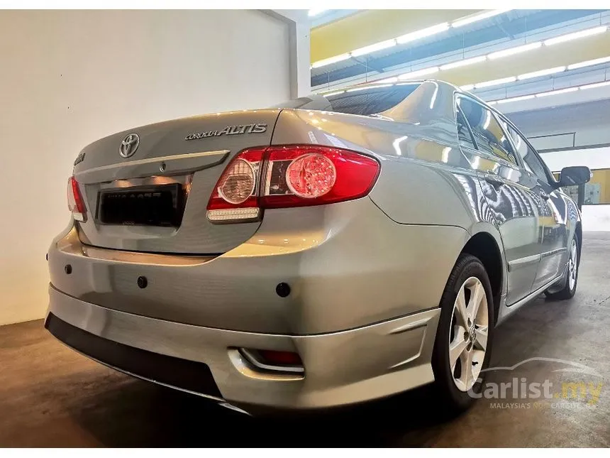 2013 Toyota Corolla Altis E Sedan