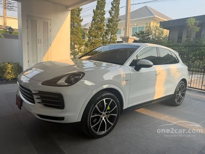 2021 Porsche CAYENNE E-Hybrid SUV