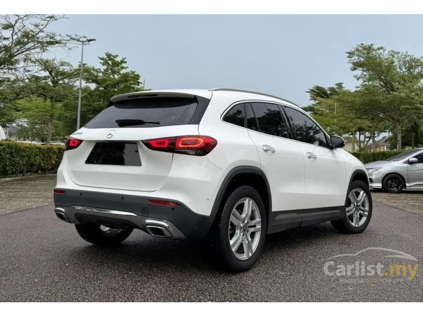 2022 Mercedes-Benz GLA200 Progressive Line SUV