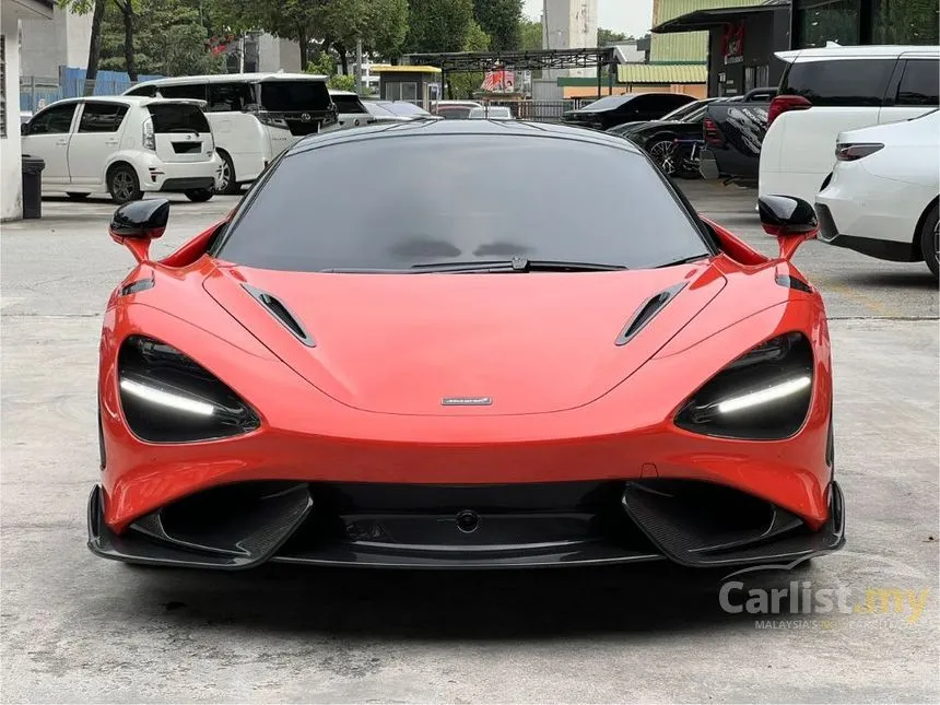 2021 McLaren 765LT Coupe