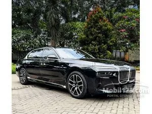 2023 BMW 735i 3.0 M Sport Sedan