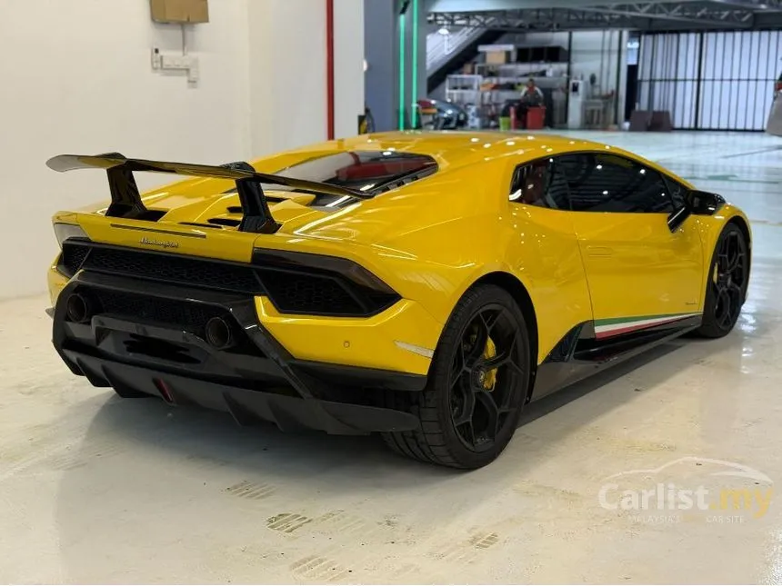 2017 Lamborghini Huracan Performante Coupe