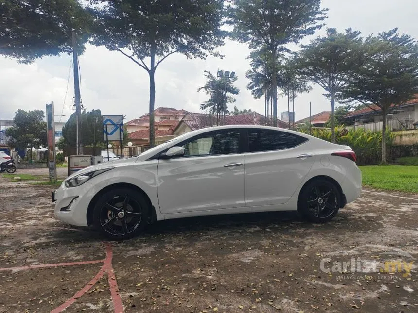 2016 Hyundai Elantra Premium Sedan