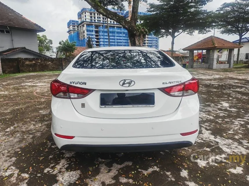 2016 Hyundai Elantra Premium Sedan