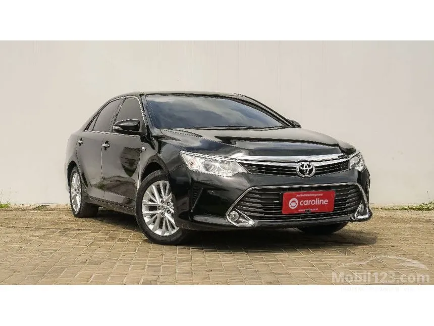 2015 Toyota Camry V Sedan